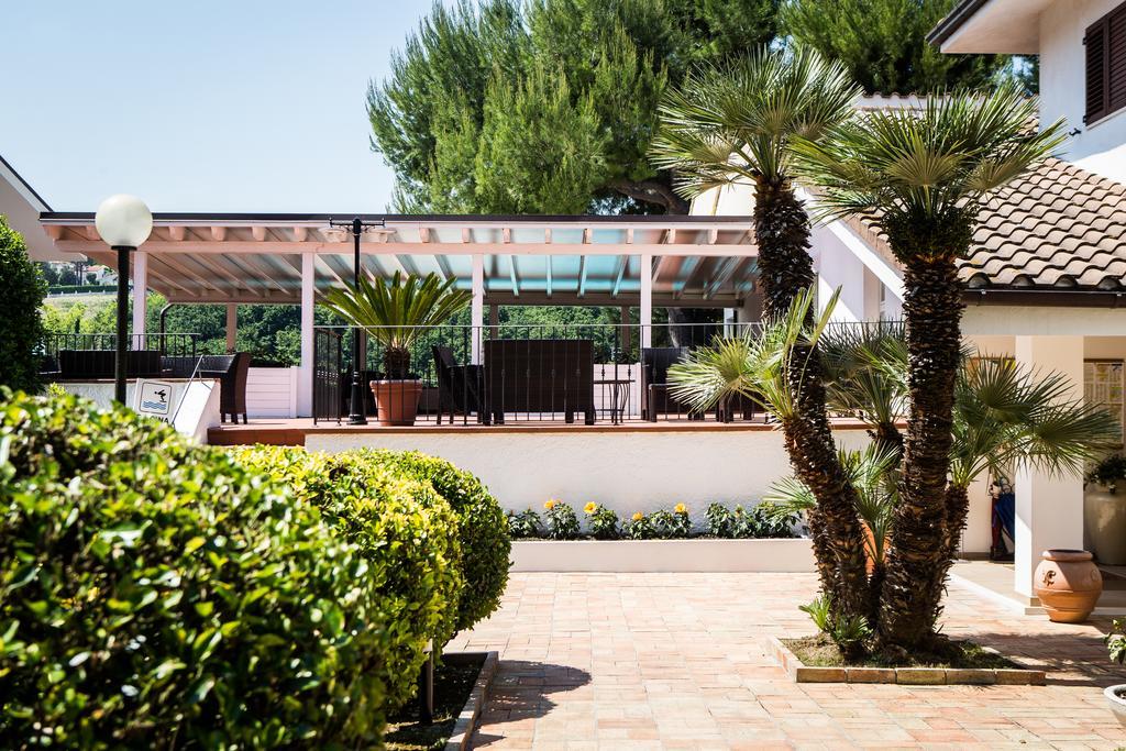 Hotel Giardino Suites&Spa Numana Ngoại thất bức ảnh